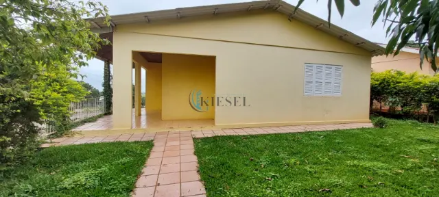 Casa com 3 quartos em Novo