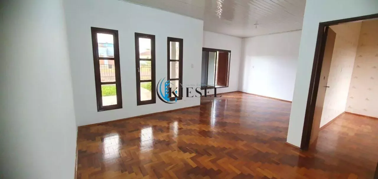 Casa com 3 quartos, 135 m², foto 5 de 8